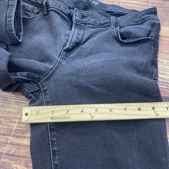 Old Navy Women’s Rockstar Super Skinny Low-Rise Jeans. Size 14 Light Wash Black - Picture 11 of 12
